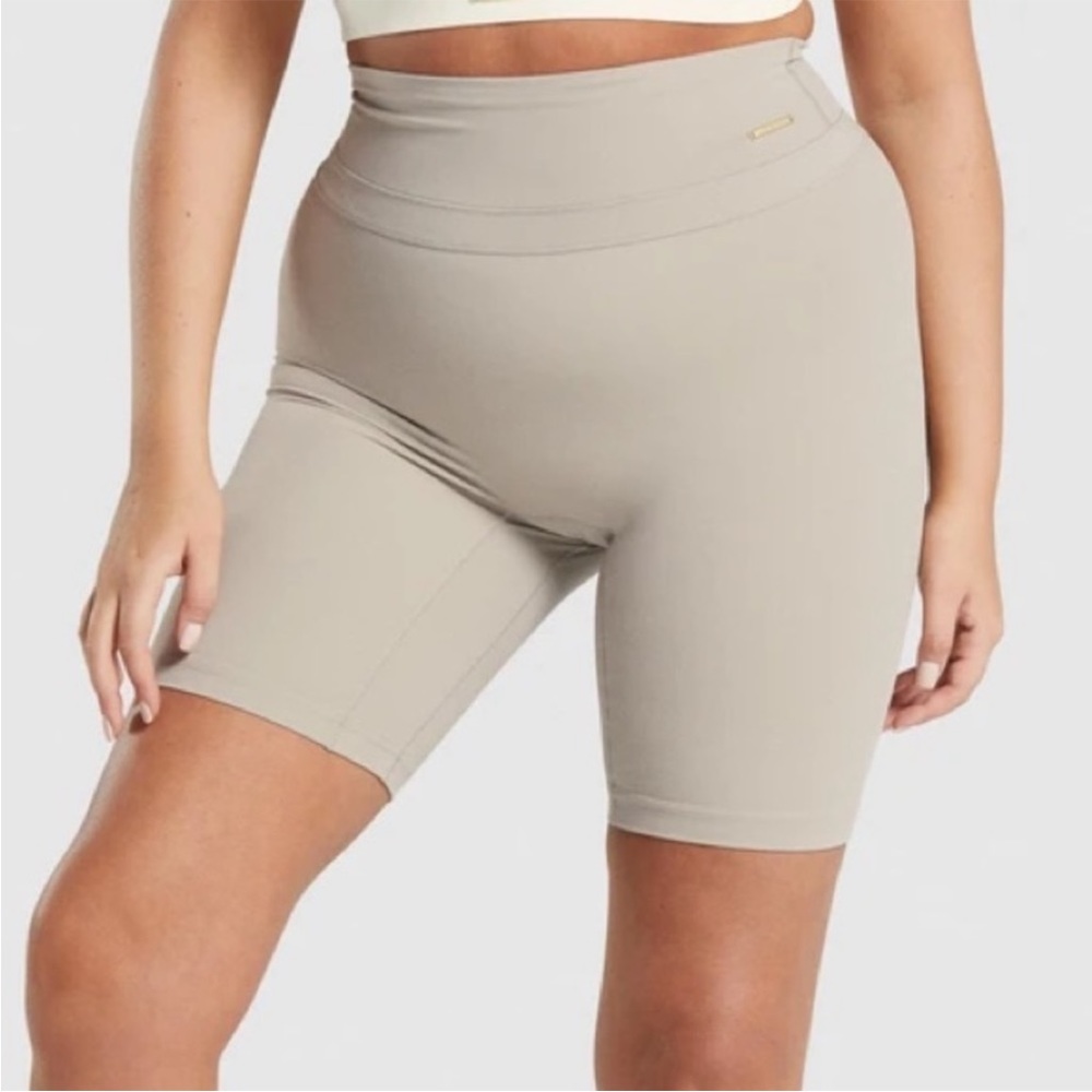 💗 *NEW* Gymshark x Whitney Simmons V3 - Biker Shorts - Picture 4 of 8